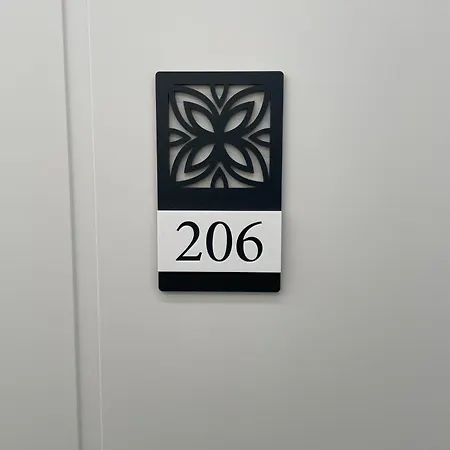 לינה וארוחת בוקר Cristallo 3*